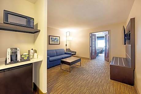 Queen Room with Two Queen Beds and Sofa Bed