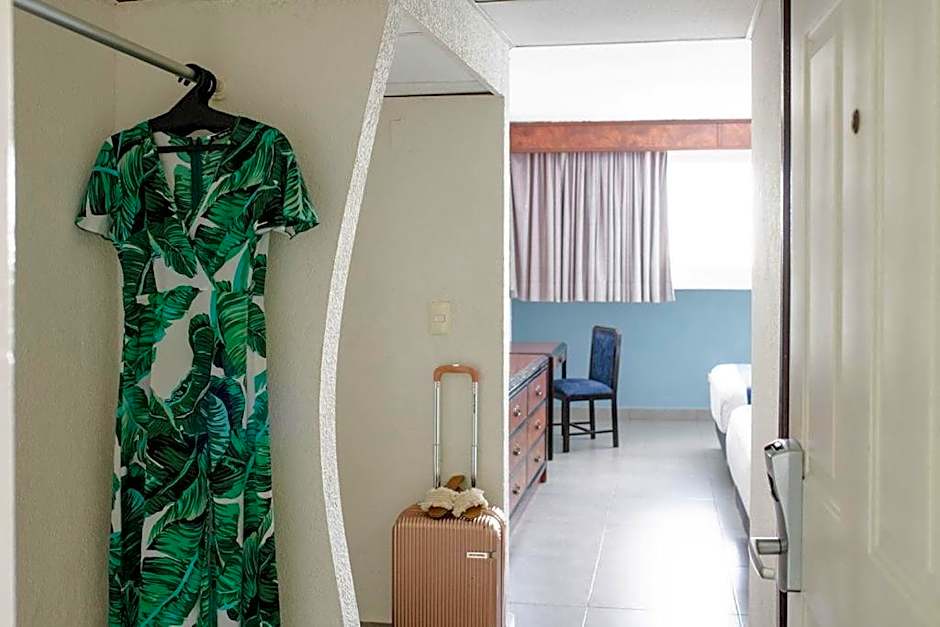 Hotel Los Aluxes