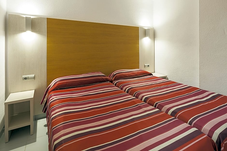 Ibiza JET Apartamentos - Adults Only