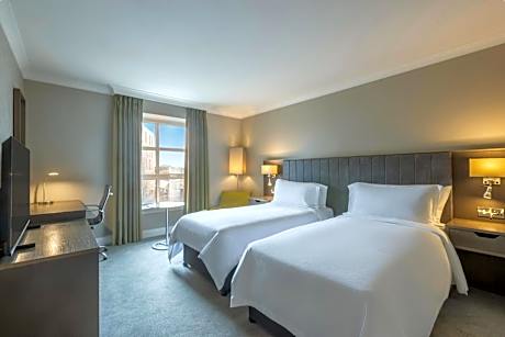 Standard Twin Room with Canal View