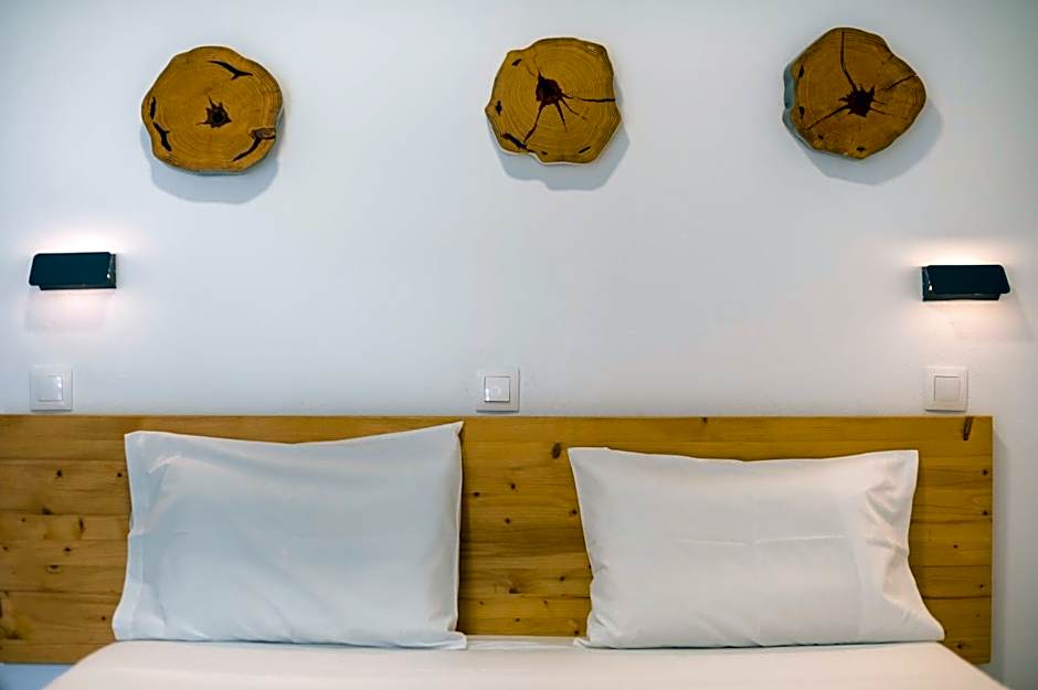 Lefka Hotel & Apartments