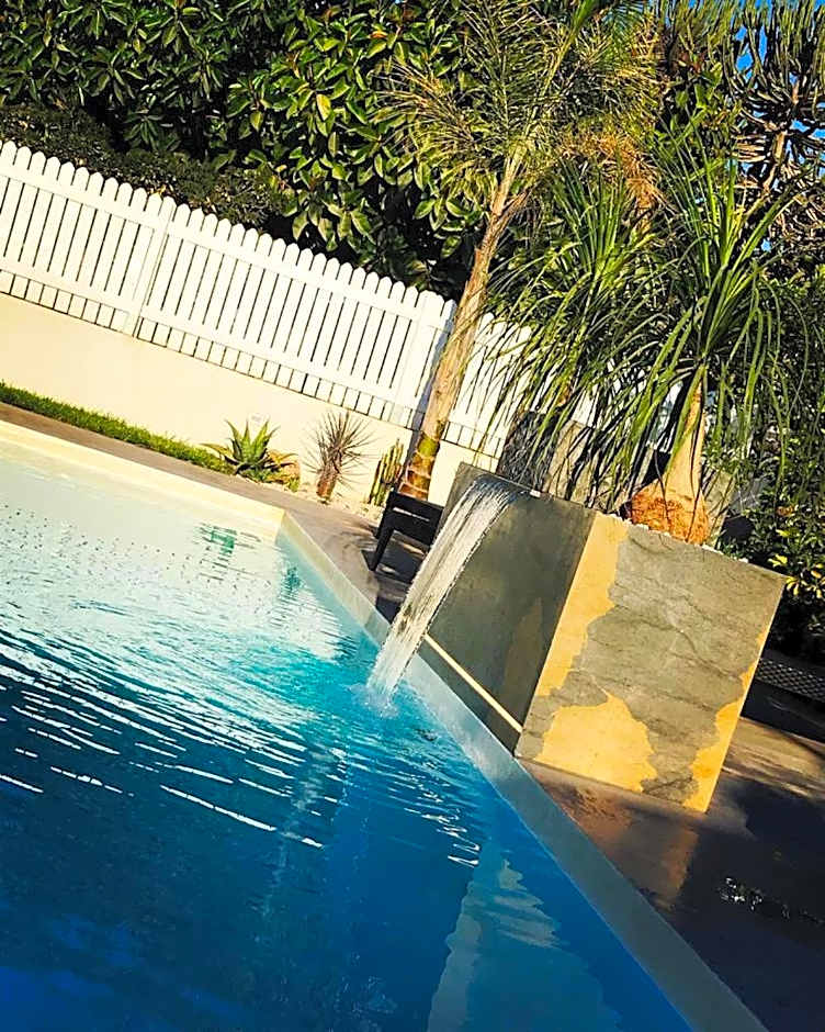 Villa White Luxury Residence