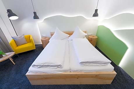 5-Bed Room