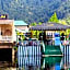 Swan Group of Houseboats, Golden Dal Lake