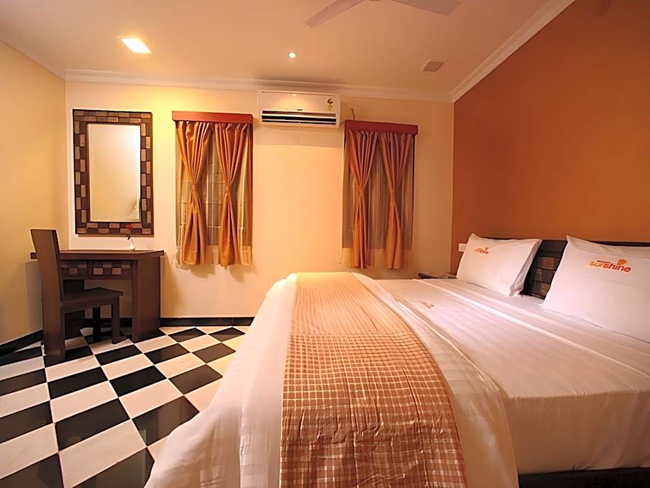Meenakshi Sunshine Hotel