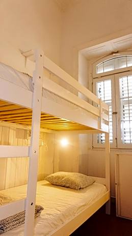 Single Bed in 6-Bed Dormitory Room