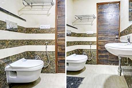 Hotel O Royal Residency