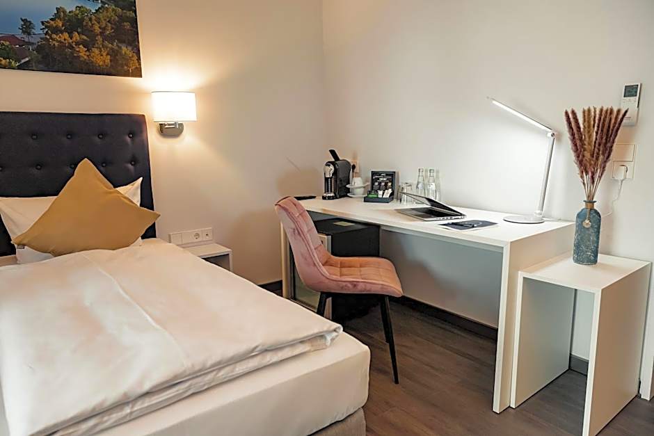 Seehotel am Tankumsee