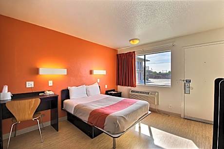 Motel 6 Laredo South