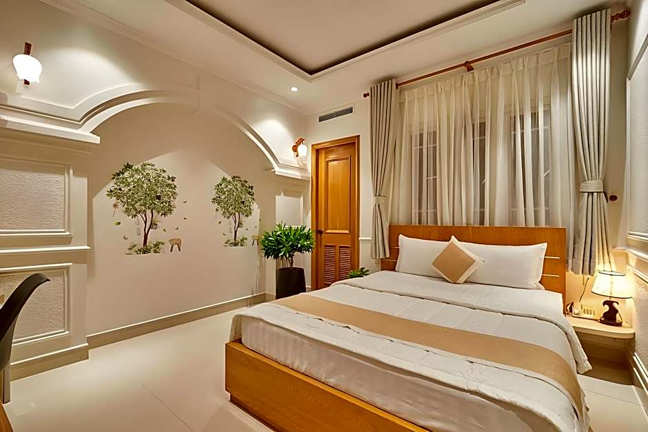 Bin Bin Mimosa Hotel - Near Tan Son Nhat Airport 
