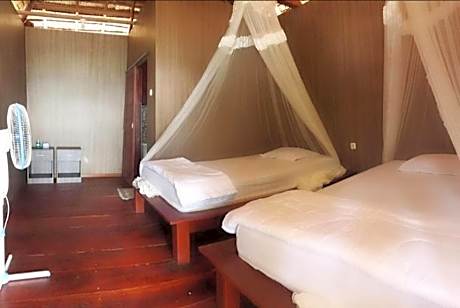 Deluxe Queen Room with Two Queen Beds