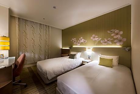 Standard Twin Room - Non-Smoking