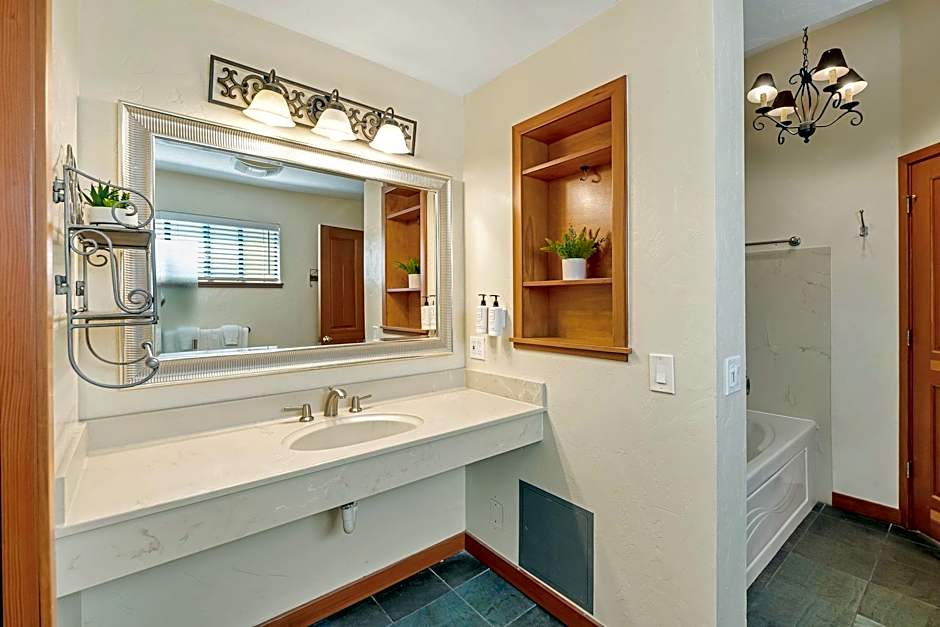 Sonoma Coast Villa and Spa