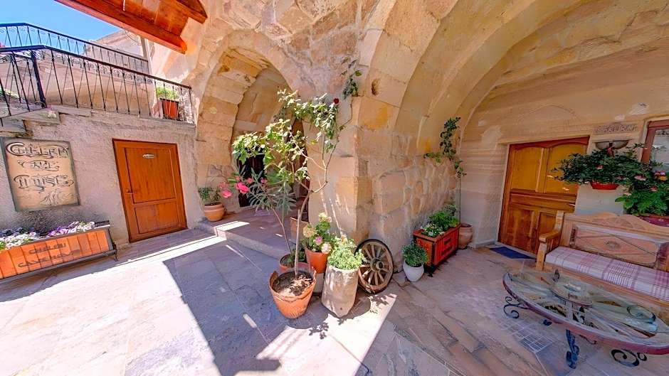 Chelebi Cave House Hotel