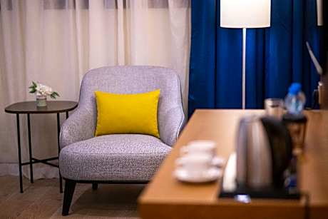 Premium King Room