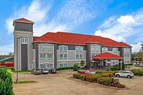 La Quinta Inn & Suites by Wyndham Cleburne
