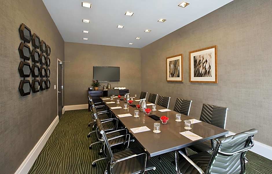 DoubleTree By Hilton Hotel Galveston Beach