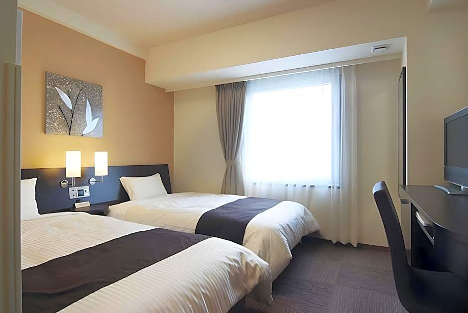 Hotel Route Inn Nagahama Inter
