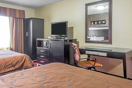 Queen Room with Two Queen Beds - Smoking