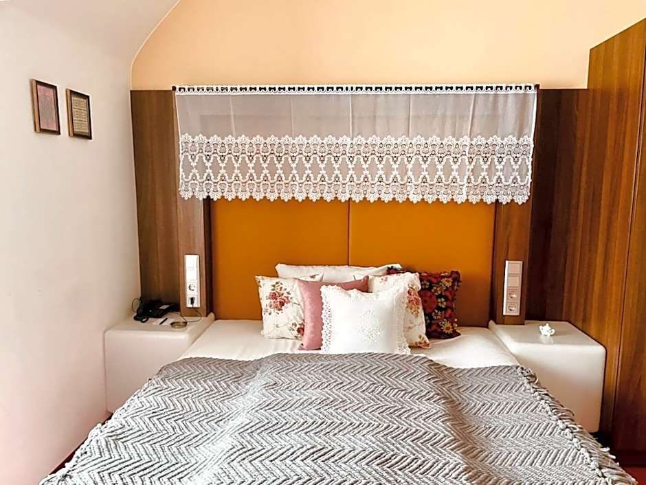 Tante ALMA's Mannheimer Hotel