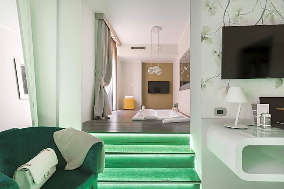 Montenapoleone Suites