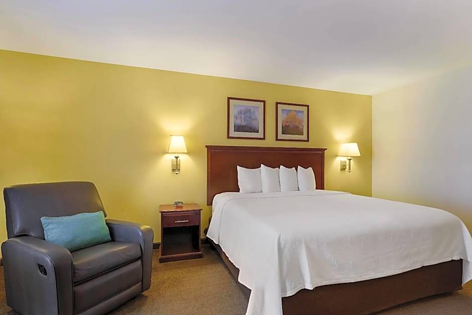 MainStay Suites Fitchburg - Madison