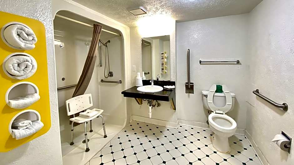 Motel 6-Beaumont, TX