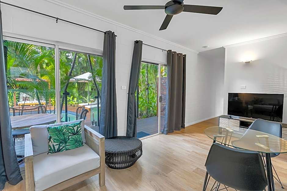 The Palms At Palm Cove