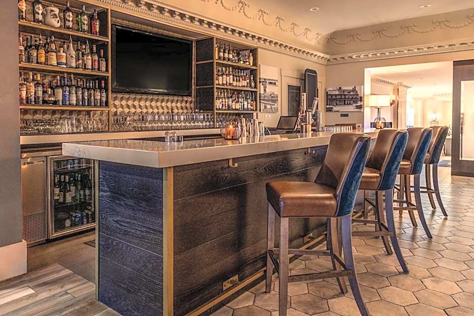 Crowne Plaza Fredericton Lord Beaverbrook By IHG