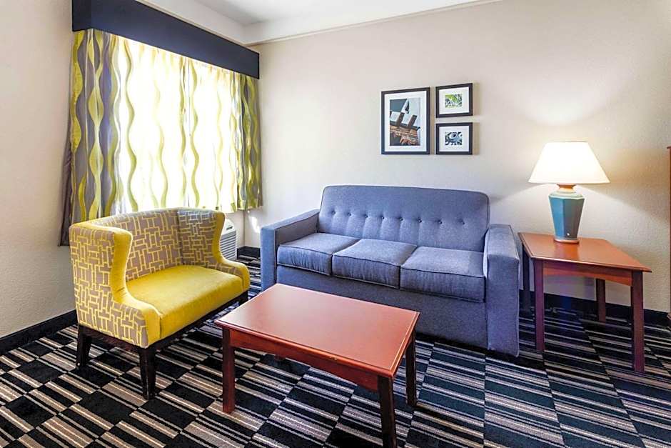 La Quinta Inn & Suites by Wyndham Roswell