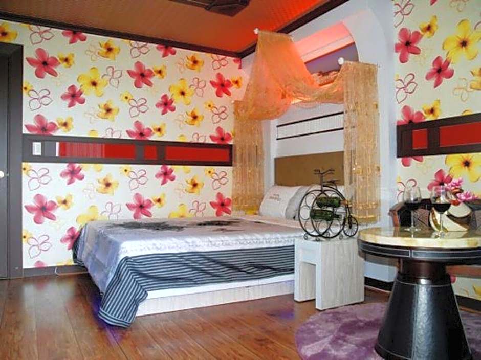 Paradaise Motel
