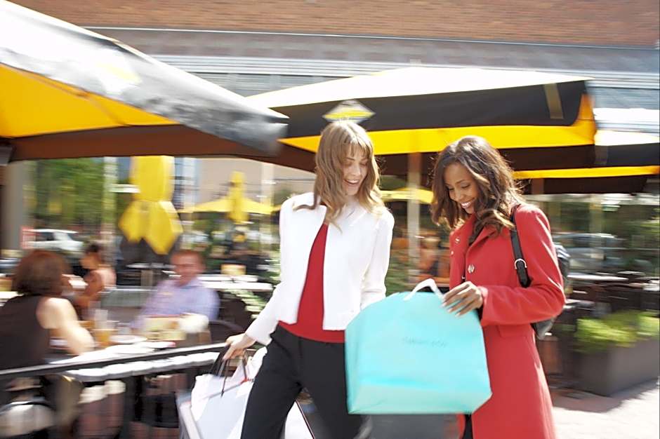 Holiday Inn Cincinnati-Riverfront By IHG