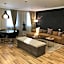 Hotel Deluxe