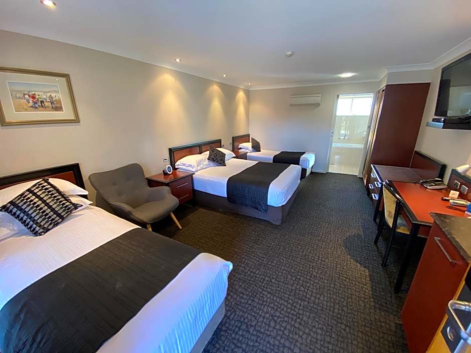 Best Western Plus All Settlers Motor Inn