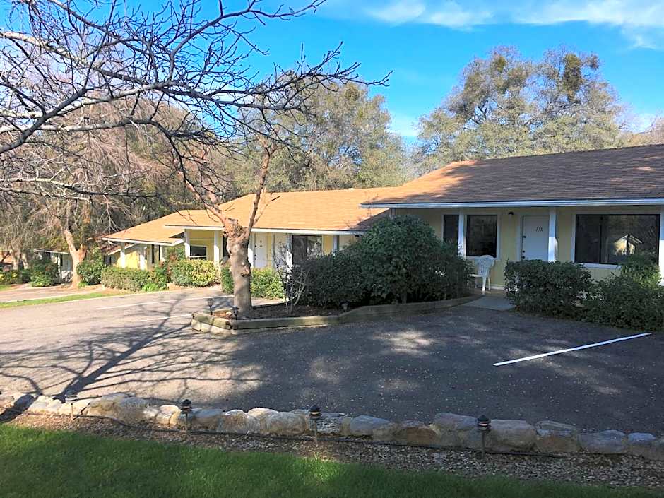 Lazy J Ranch Americas Best Value Inn