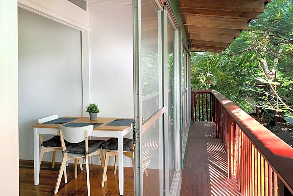 Airlie Beach Magnums - Adults Only