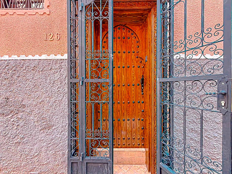 Riad Miloud en exclusivité 10 P au cœur de la Médina