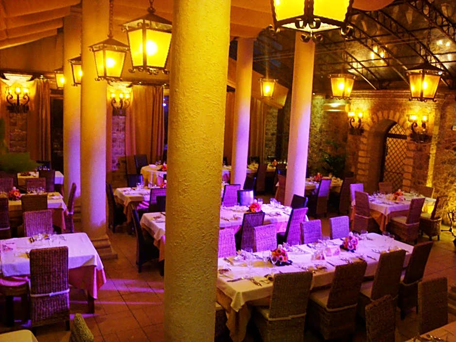 Residenza L'Antico Borgo Hotel