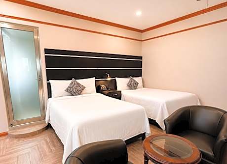 Standard Twin Room with Garden View