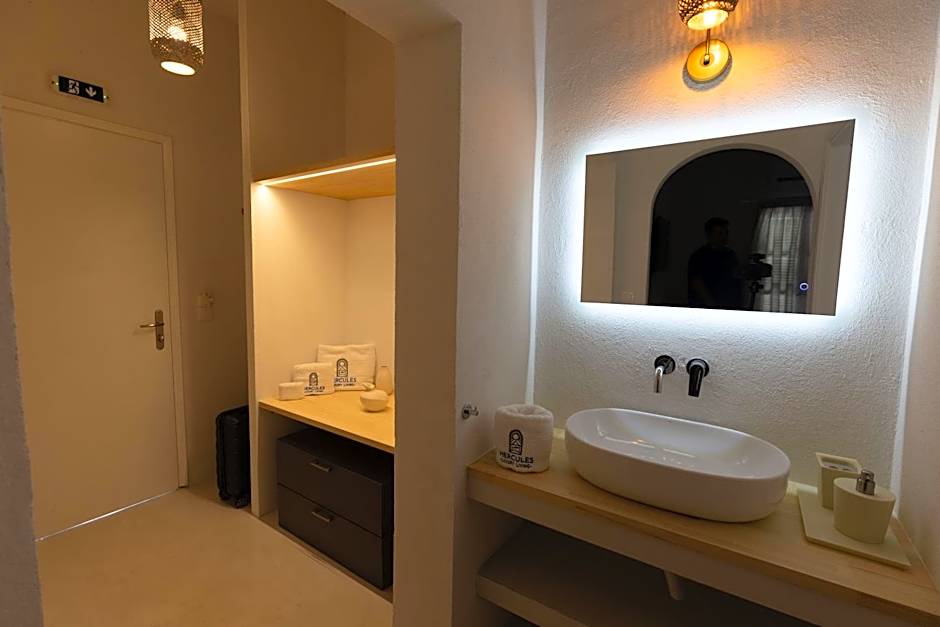 HERCULES LUXURY LIVING