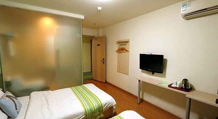 Pai Hotel Huai'an Jinhu Huanyu Square