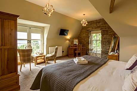 Junior Suite with Garden View