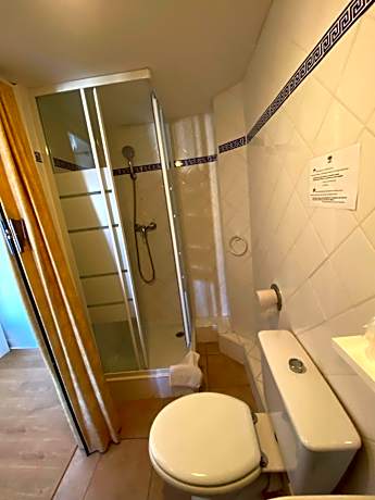 Standard Triple Room with Sea View