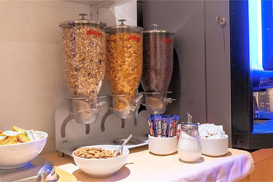 Hotel Ours Blanc - Place Victor Hugo