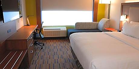 1 Bedroom Suite Communications Accessible Tub