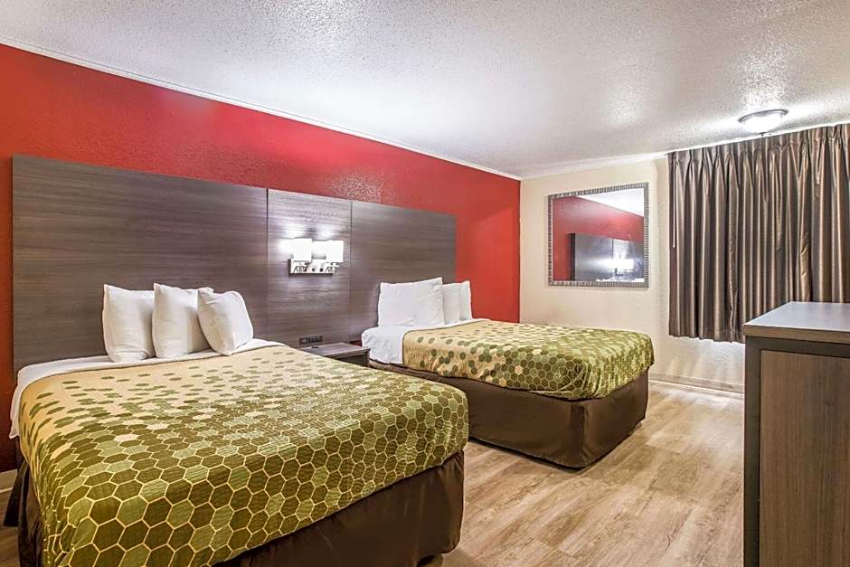 Econo Lodge Garden City - Savannah