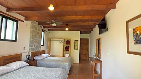 Classic Quadruple Room