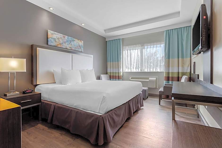 Best Western Plus Brooklyn Bay Hotel