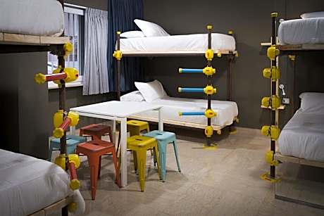 6-Bed Mixed Dormitory Room