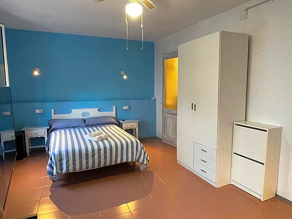 P&R hostals Can Tort